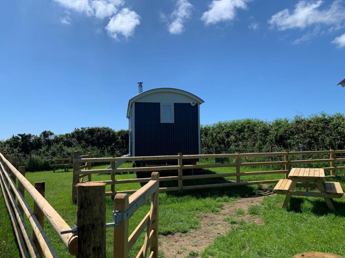 Ewe With A View Sea View Shepherds Huts Breage Luaran gambar