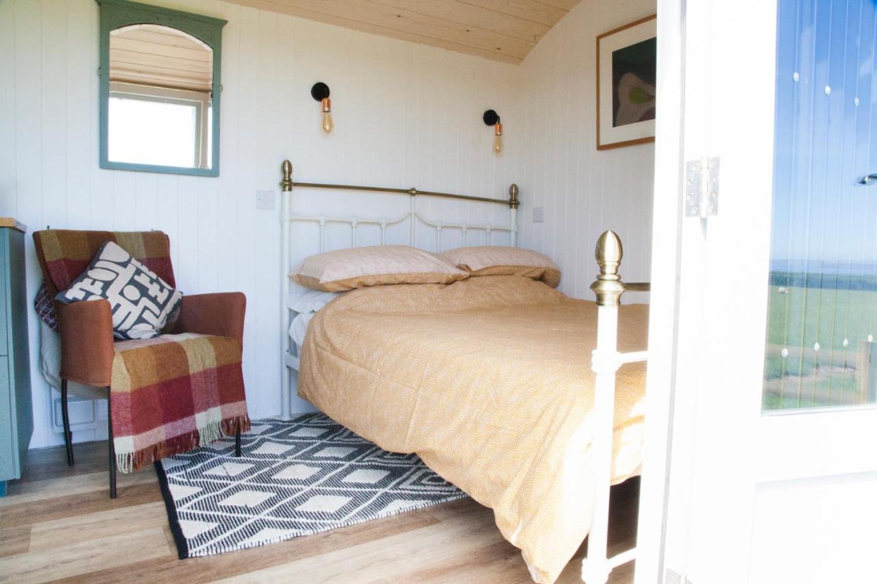 Ewe With A View Sea View Shepherds Huts Breage Luaran gambar